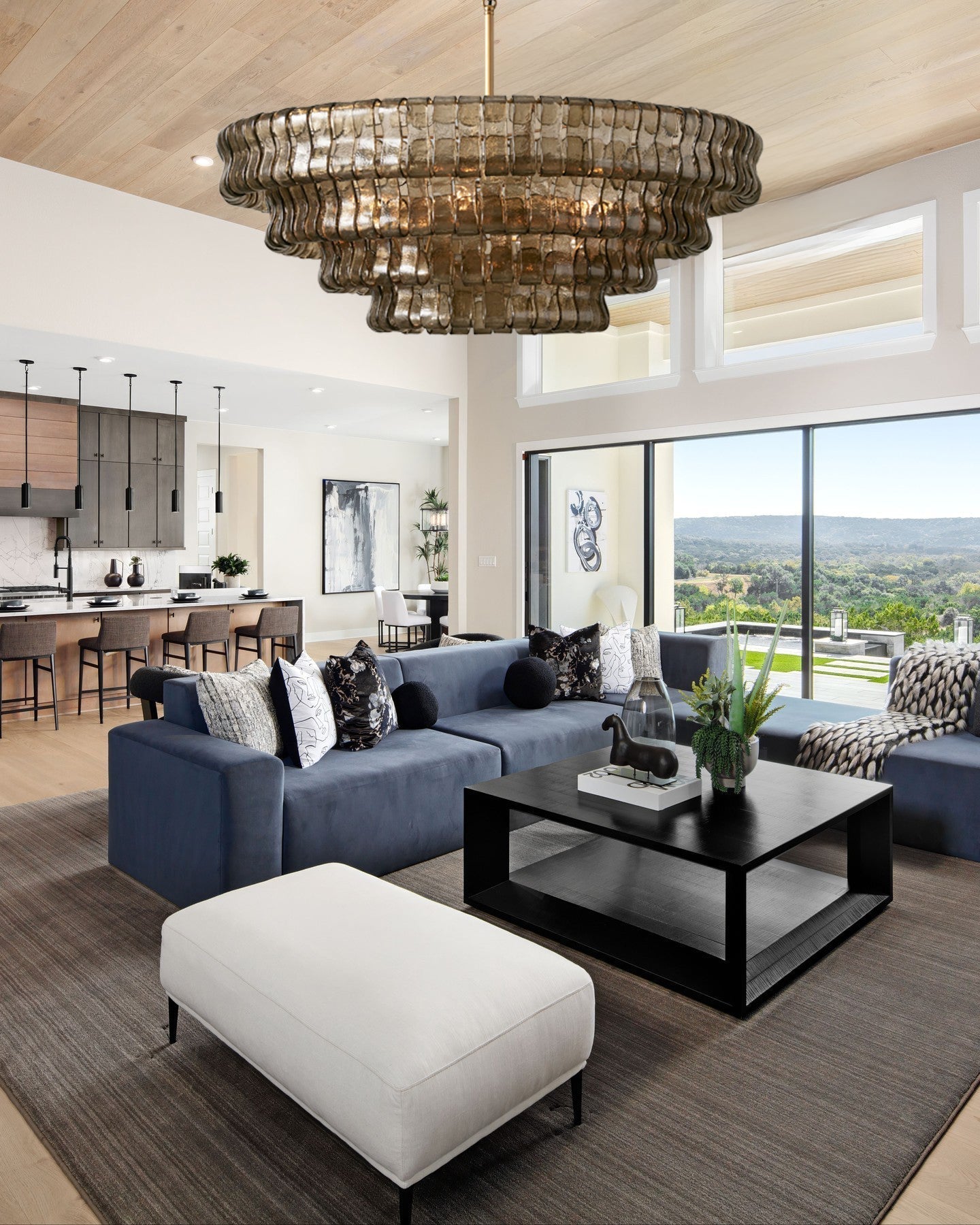 Lampadario Moderno Rotondo in Vetro e Acciaio con 6 Bulbi E12 – Altezza Regolabile per Illuminazione Elegante e Versatile 5