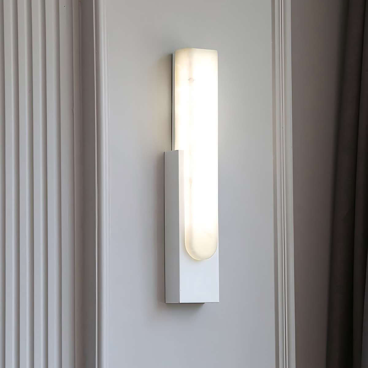 Modern Wall Sconce – Elegant Lighting Fixture for Home Decor, 50 cm Height, 10 cm Diameter, Metal and Glass Construction 5